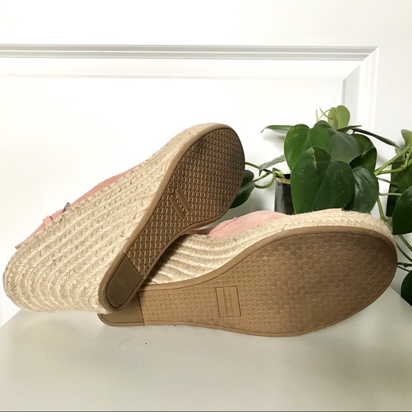 Toms || Monica Wedge Heel Pink Leather - Picture 5 of 5